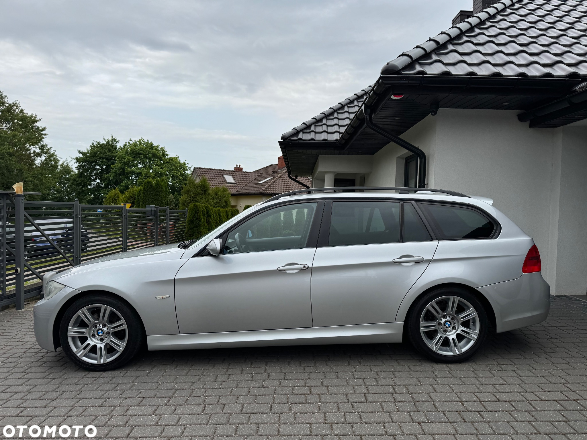 BMW Seria 3 318d - 28
