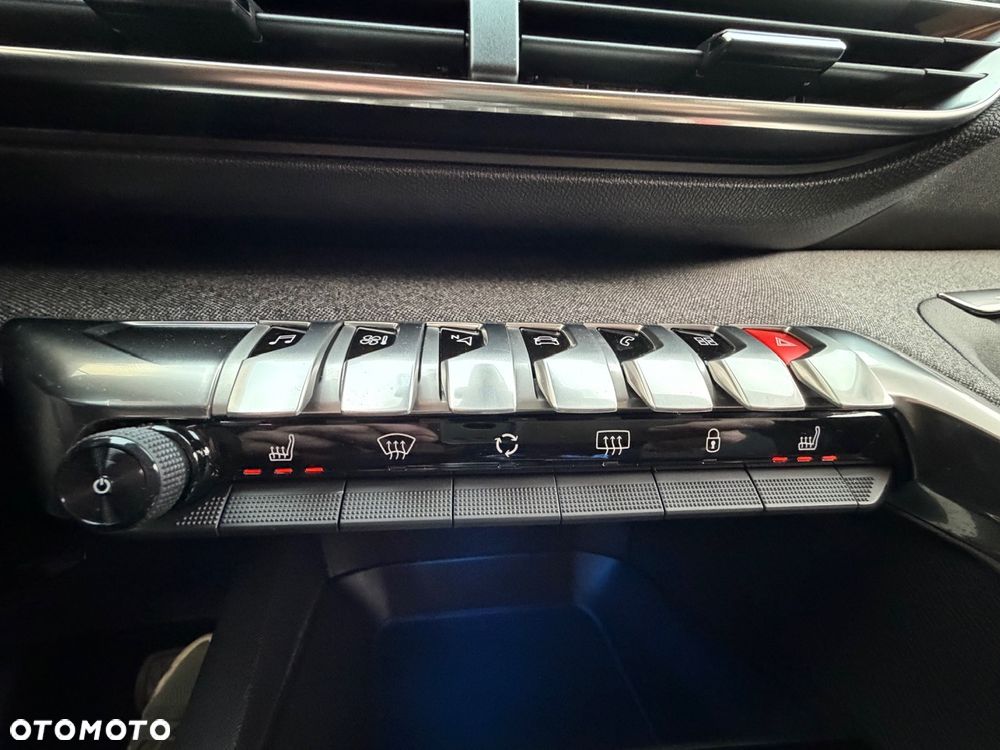 Peugeot 5008 BlueHDi 120 EAT6 Allure - 21