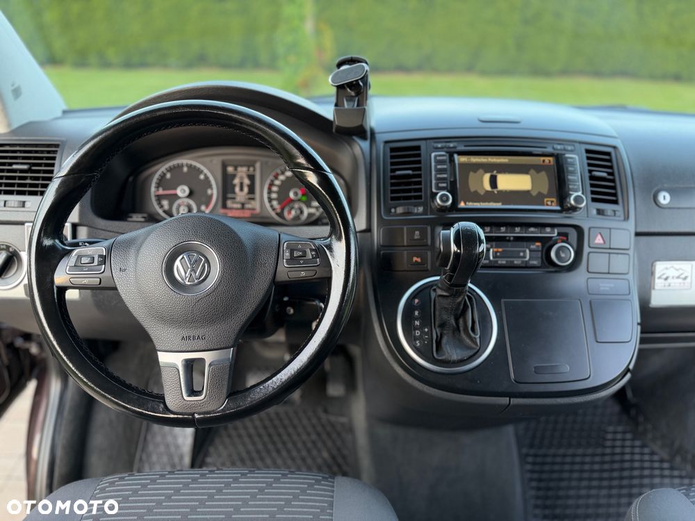 Volkswagen Multivan - 34