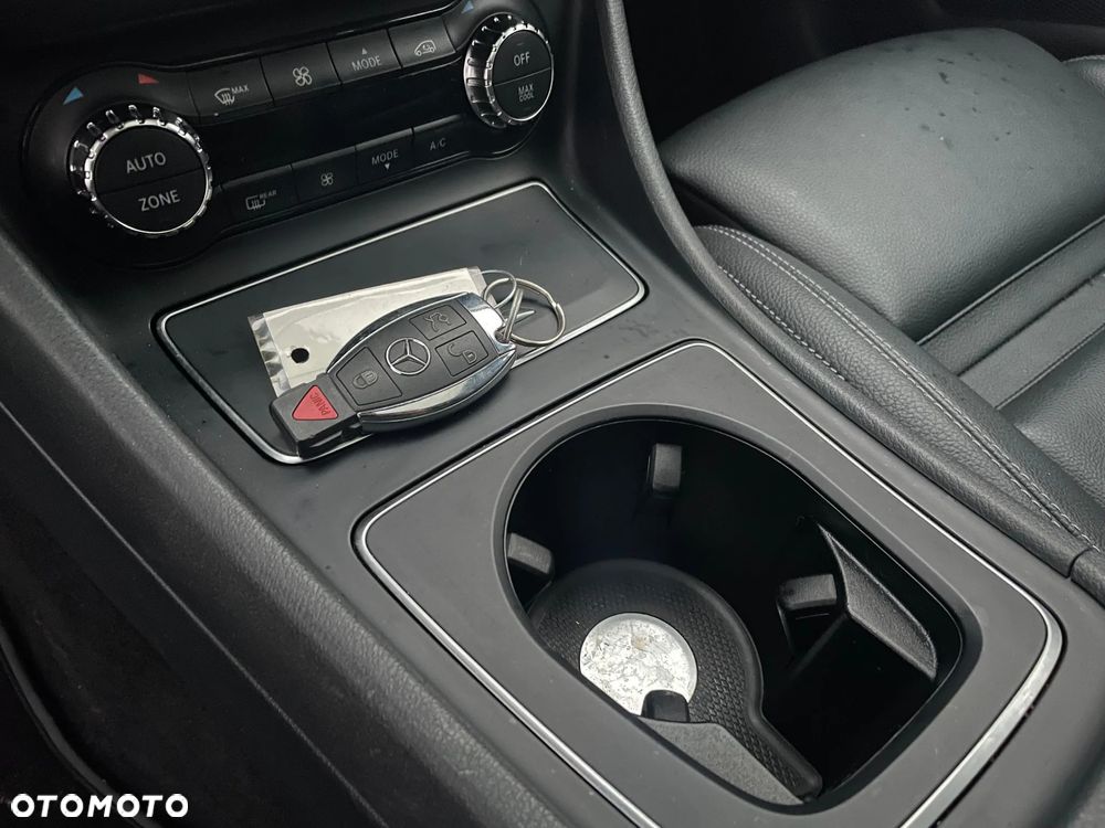 Mercedes-Benz CLA - 17
