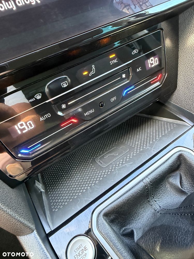 Volkswagen Passat 1.5 TSI EVO Elegance - 12