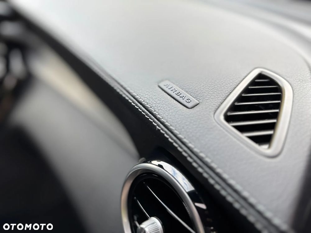 Mercedes-Benz GLC 220 d 4Matic 9G-TRONIC AMG Line - 11