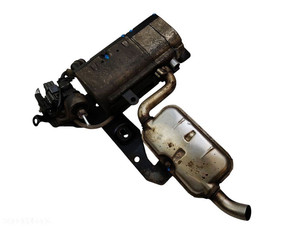 WEBASTO OGRZEWANIE POSTOJOWE HYDRONIC D5W Z 37W 12V 5.0 kW 252383 - 1