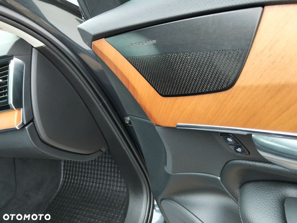 Volvo XC 90 T6 GPF AWD Momentum 7os - 22
