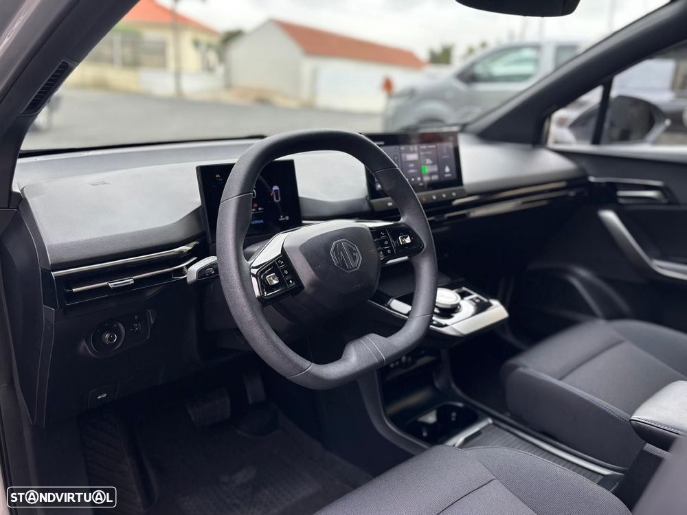 MG MG4 51 kWh Standard - 9