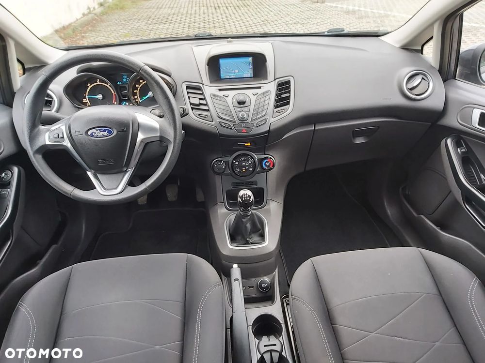 Ford Fiesta 1.5 TDCi Ambiente - 34