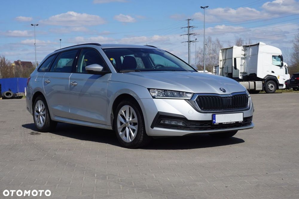 Skoda Octavia 1.5 TSI e-Tec Ambition DSG - 1