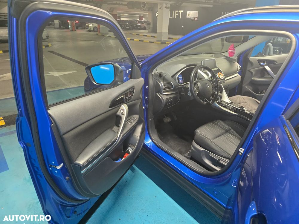 Mitsubishi Eclipse-Cross 1.5-litre 16-valve DOHC MIVEC Intense Aut. - 3