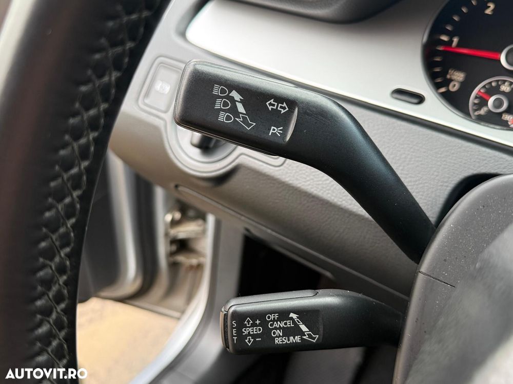 Volkswagen Passat 2.0 TDI Highline DPF - 13