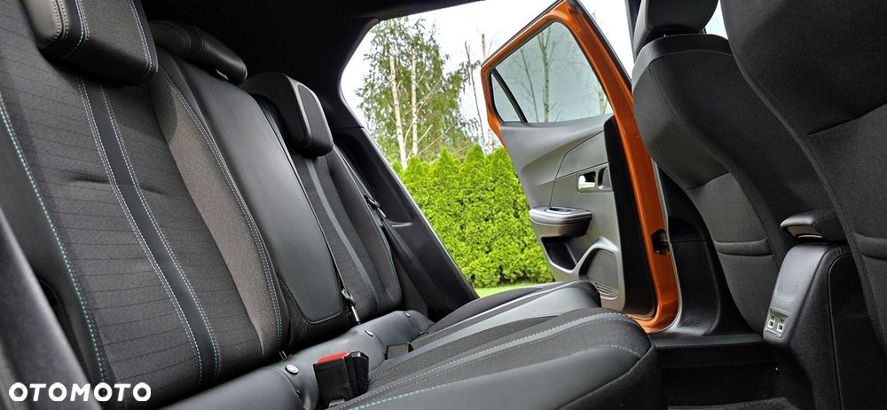 Peugeot 2008 1.5 BlueHDi Allure S&S EAT8 - 15