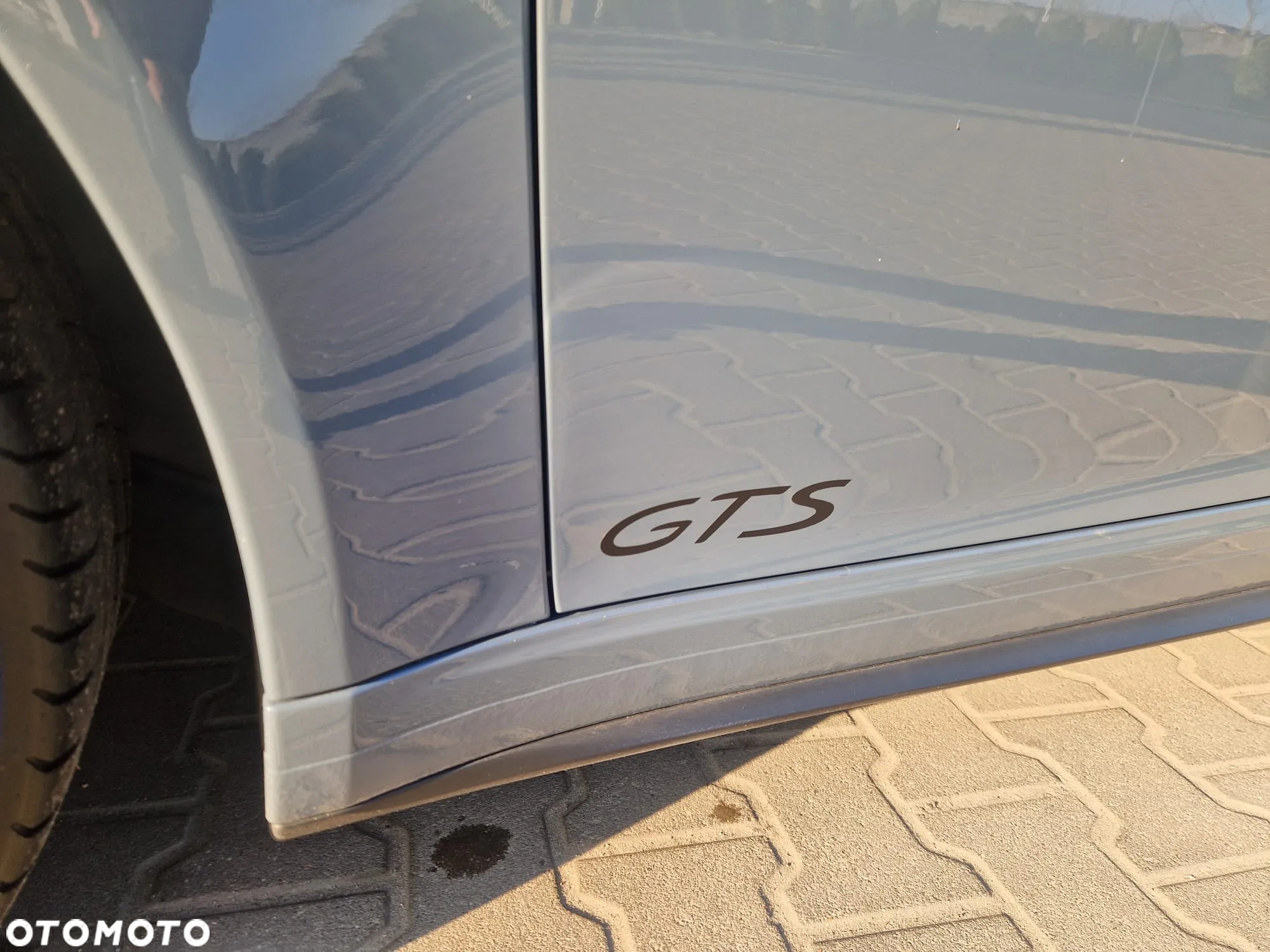 Porsche 911 Targa 4 GTS PDK - 8