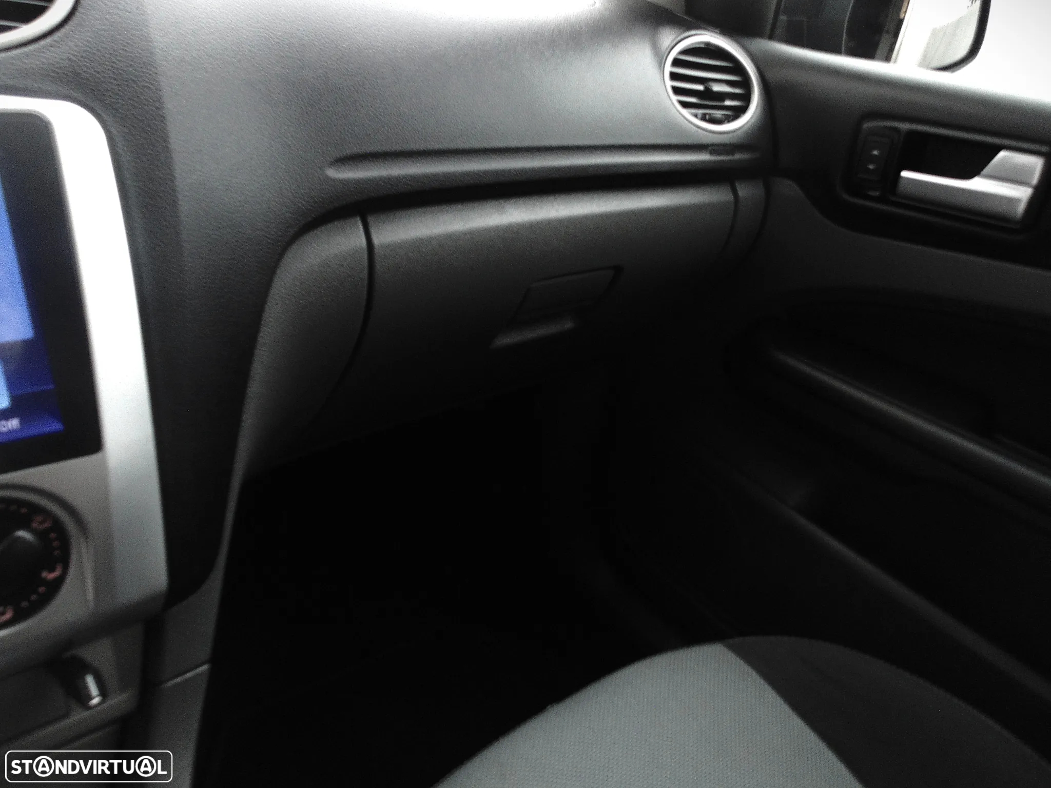 Ford Focus SW 1.6 TDCi Titanium - 51