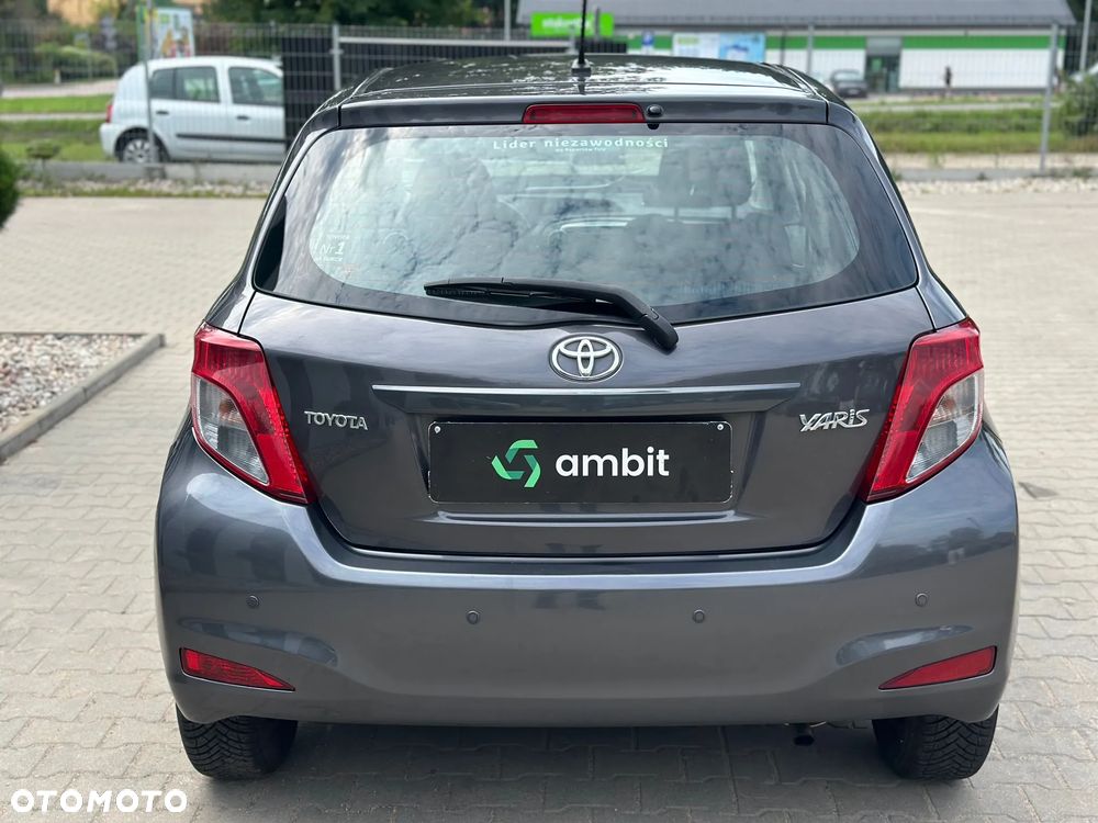 Toyota Yaris - 5