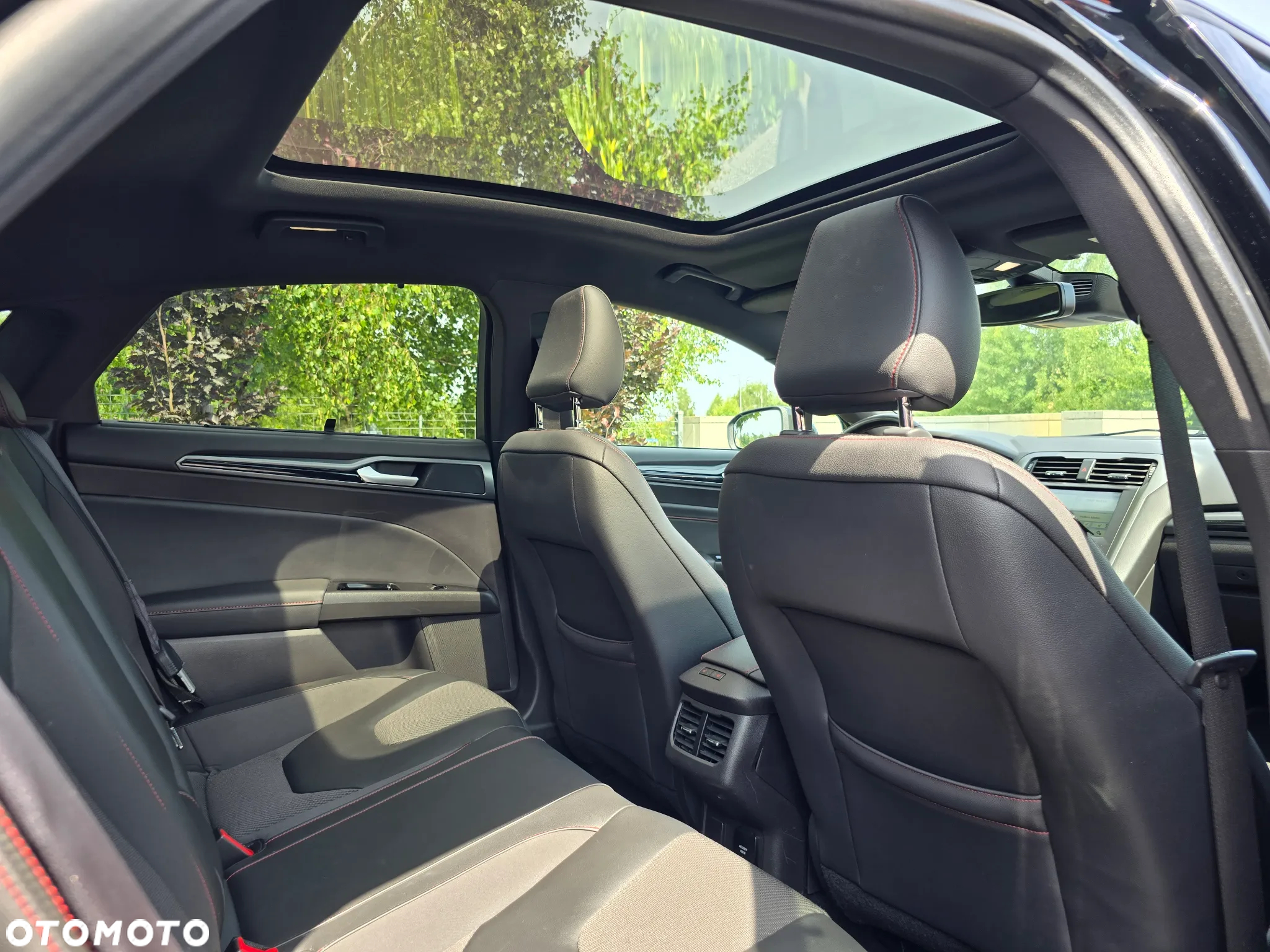 Ford Mondeo 1.5 EcoBoost ST-Line X - 11