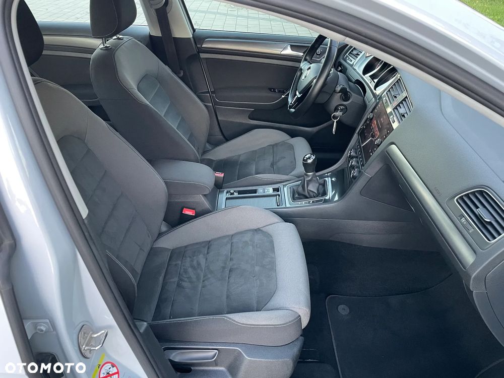 Volkswagen Golf 2.0 TDI (BlueMotion Technology) Highline - 22