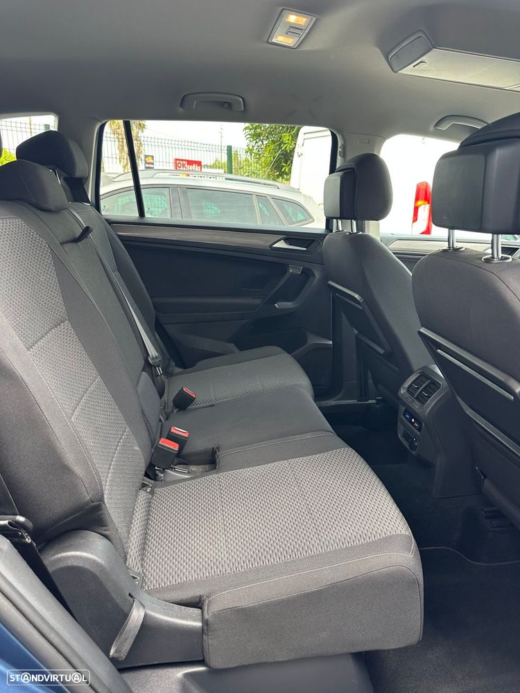 VW Tiguan Allspace 2.0 TDI Confortline DSG - 18