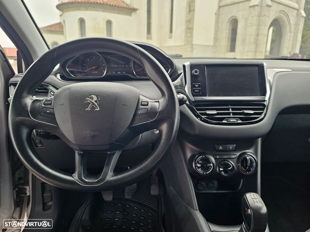 Peugeot 208 1.4 HDi Active - 18
