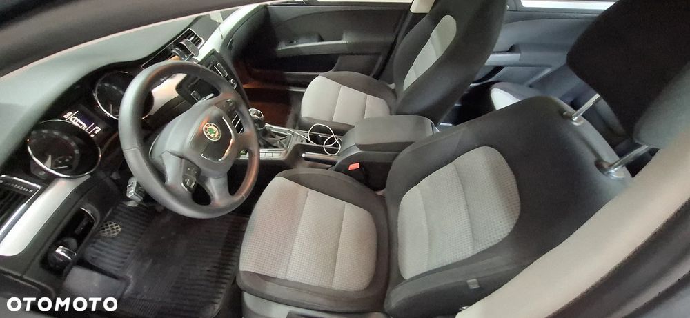 Skoda Superb 2.0 TDI Elegance - 5