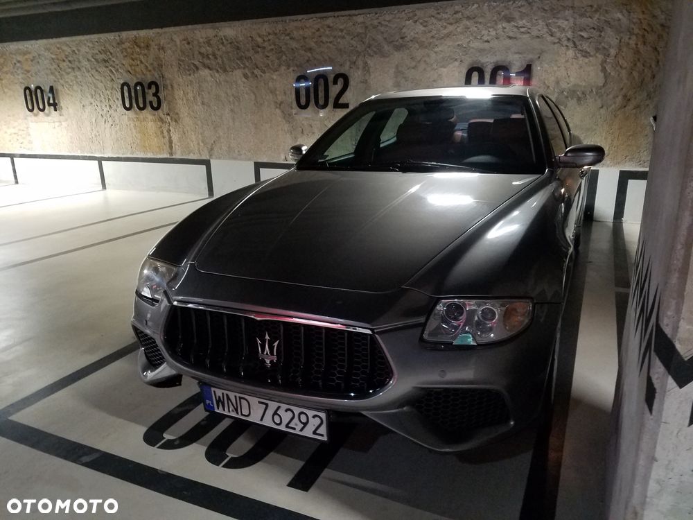 Maserati Quattroporte - 8
