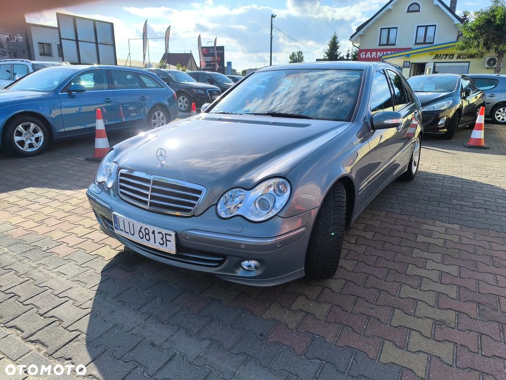 Mercedes-Benz Klasa C 200 Kompressor Automatik Avantgarde Sport Edition + - 23