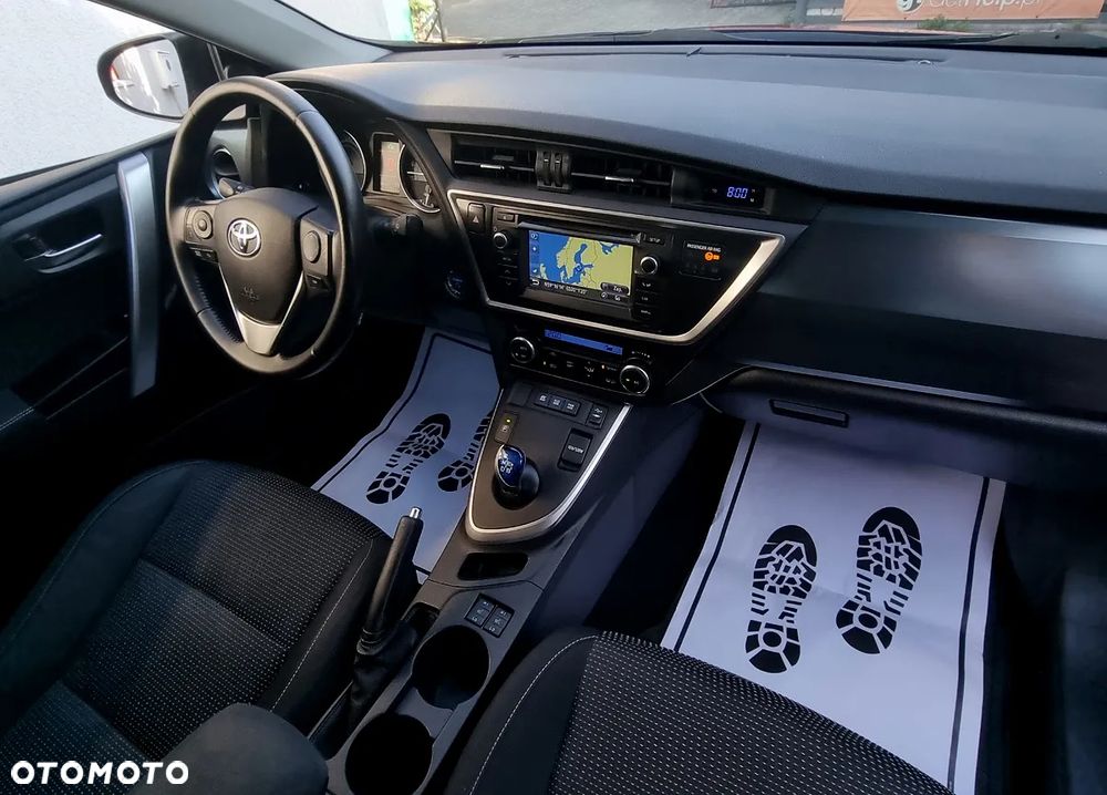 Toyota Auris - 16