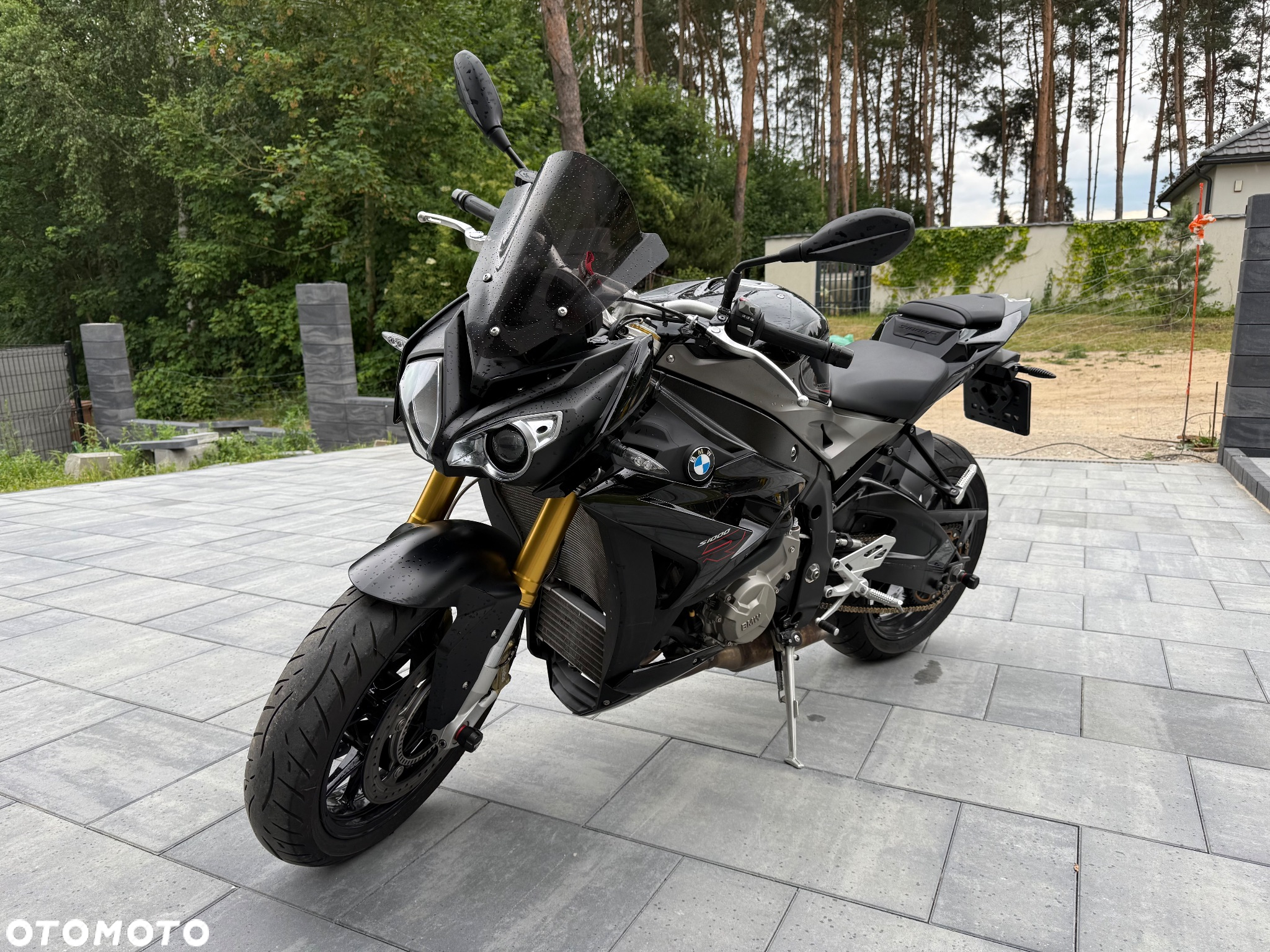 BMW S - 6