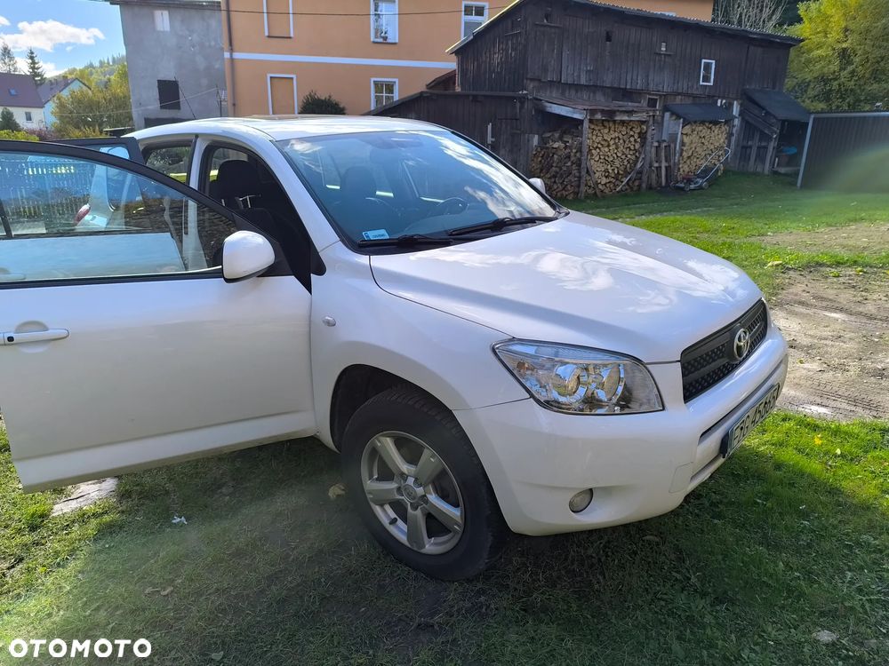 Toyota RAV4 - 7