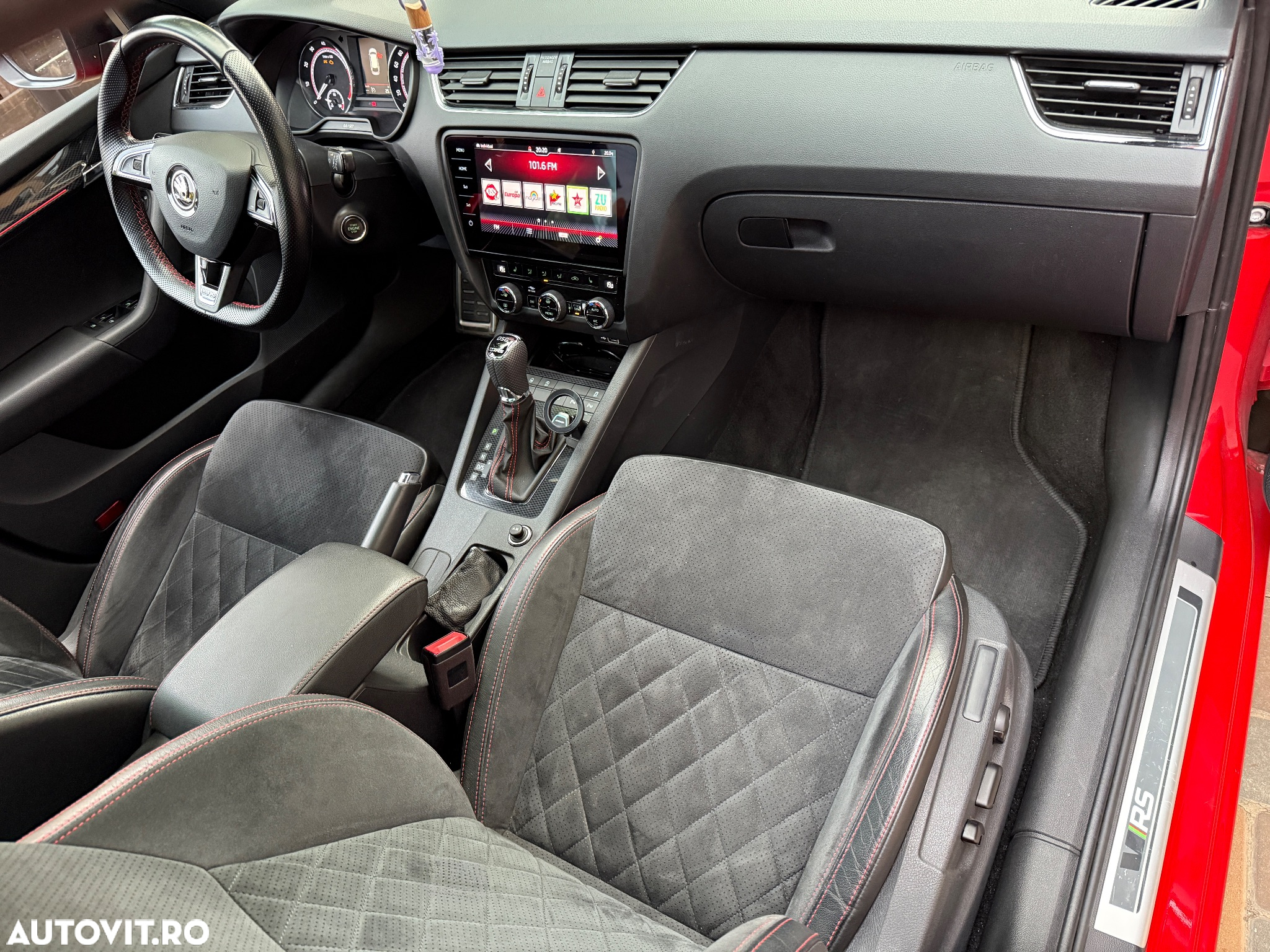Skoda Octavia 2.0 TSI DSG RS 245 - 8