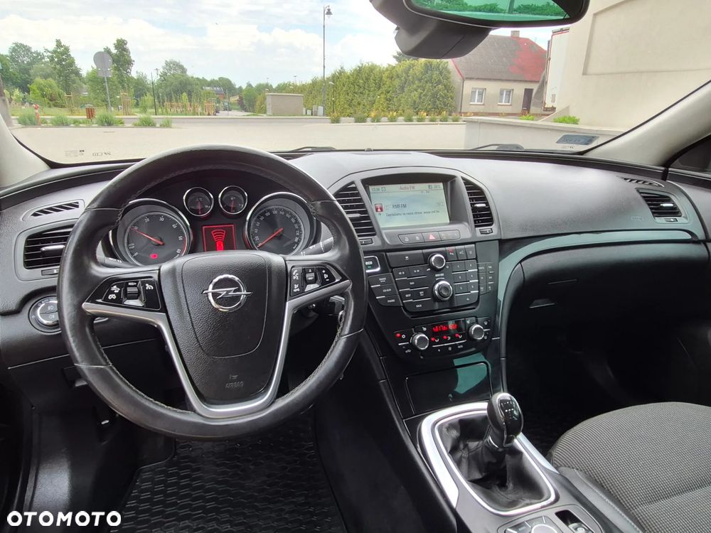 Opel Insignia - 15