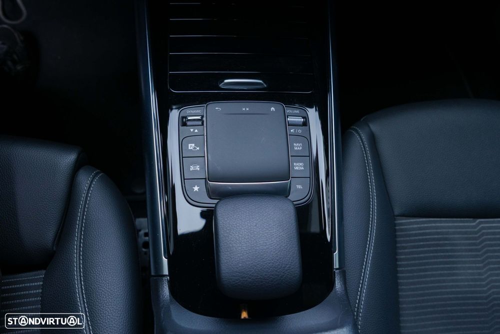Mercedes-Benz GLA 250 - 36