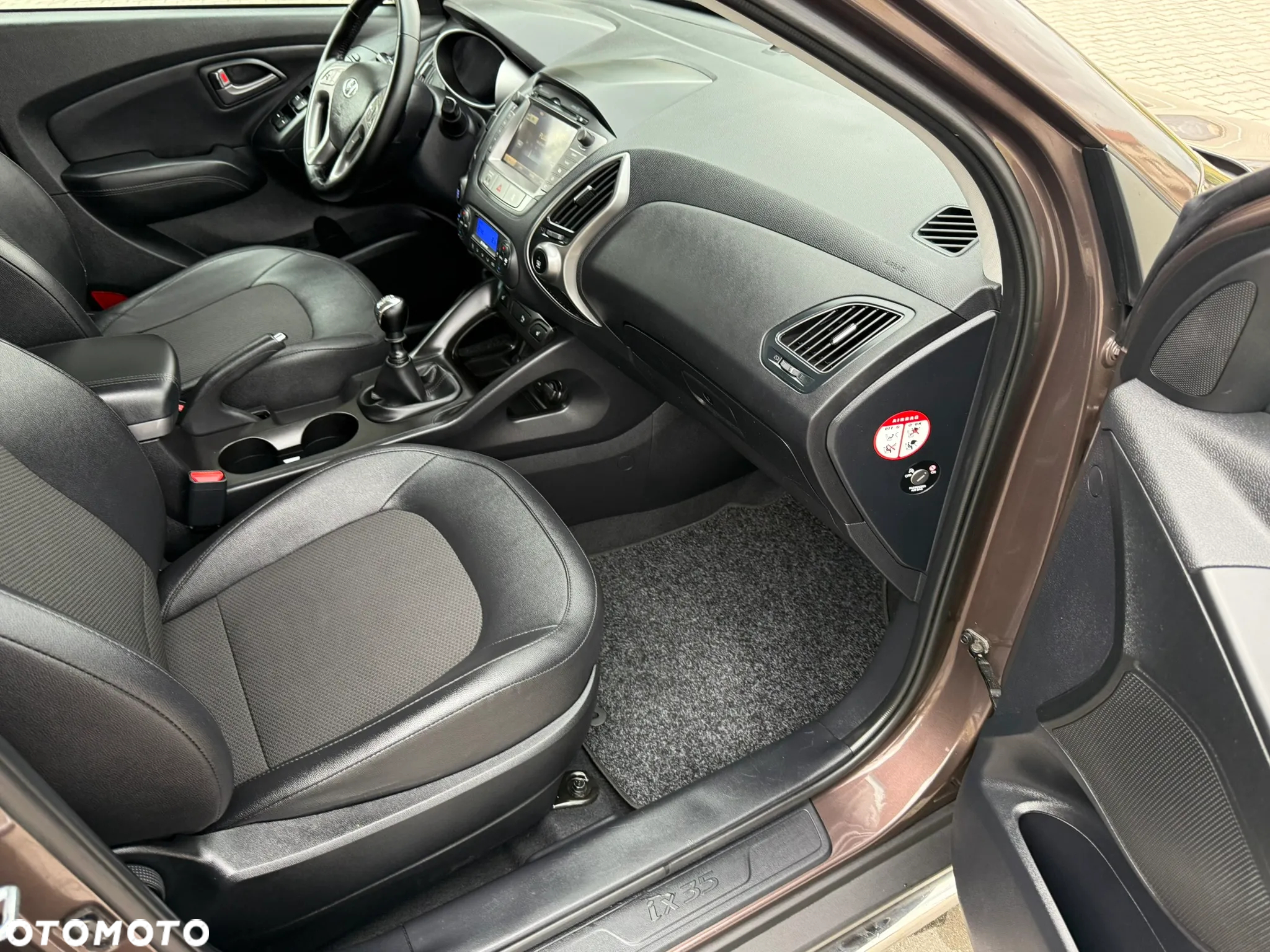 Hyundai ix35 1.6 2WD Fifa World Cup Edition - 32