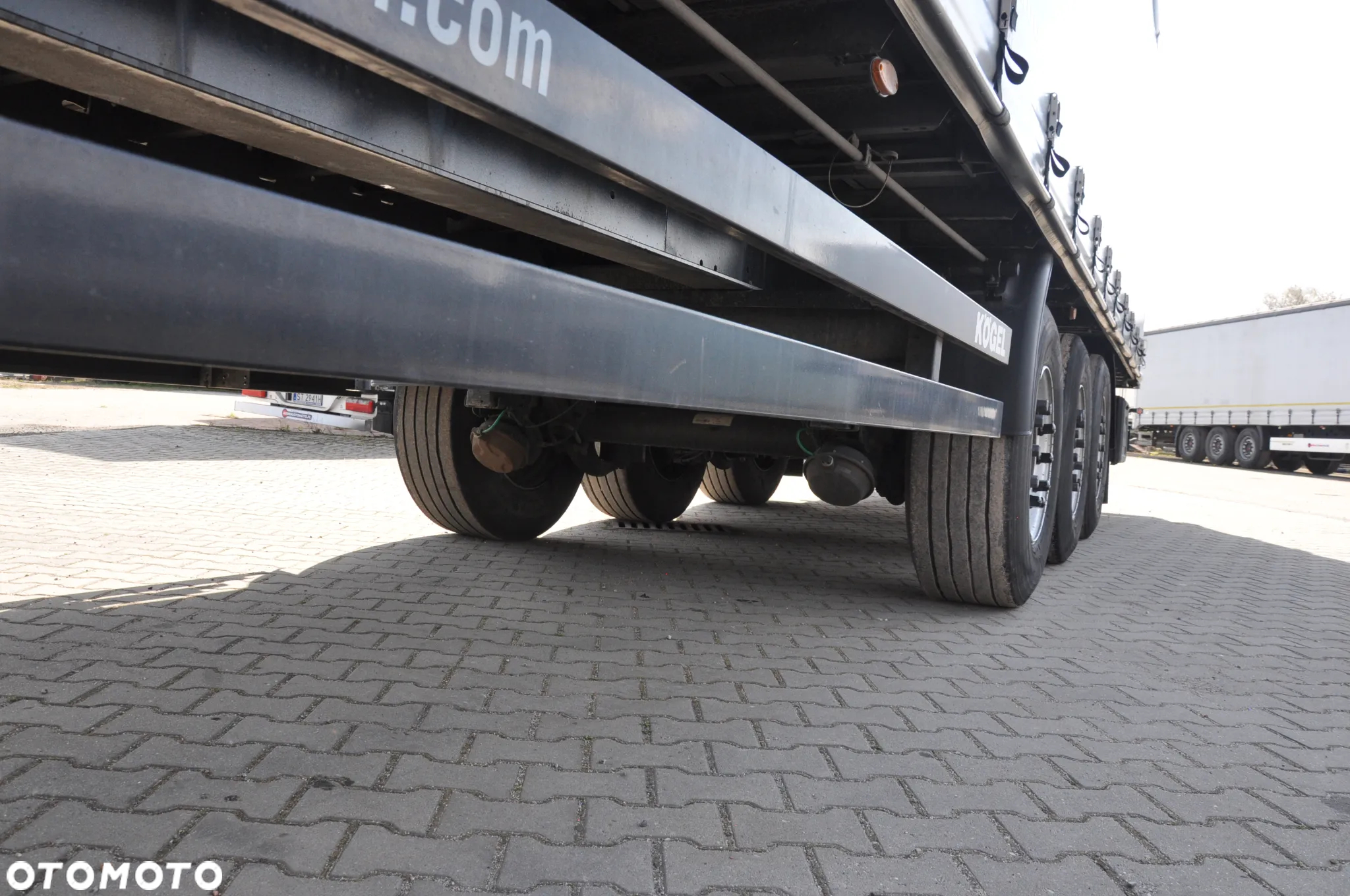 Kögel STANDARD PODNOSZONA OŚ NOVUM WAGA 6 240 kg - 15