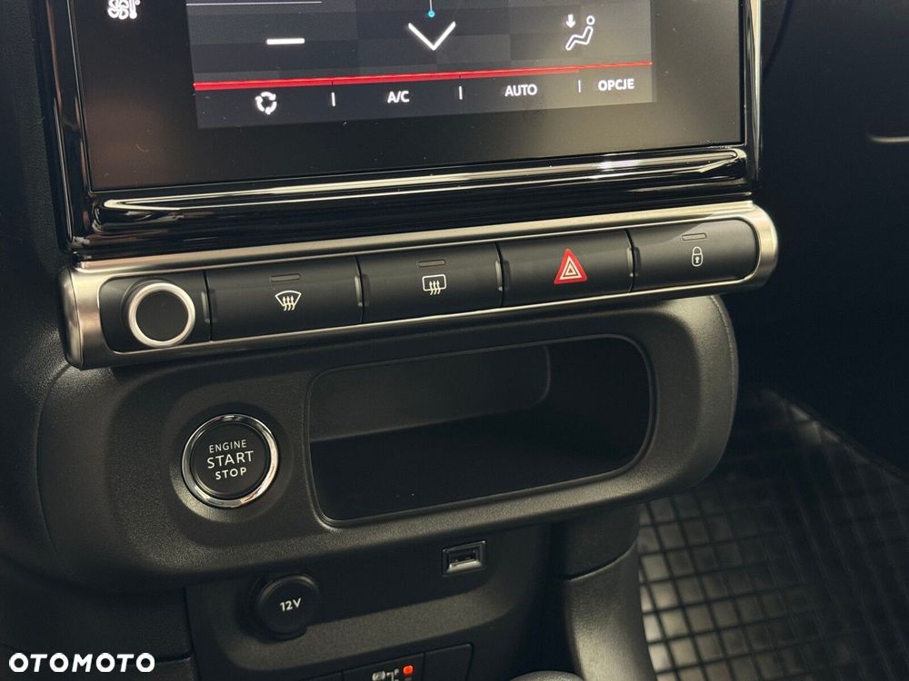 Citroën C3 1.2 PureTech Shine EAT6 - 26