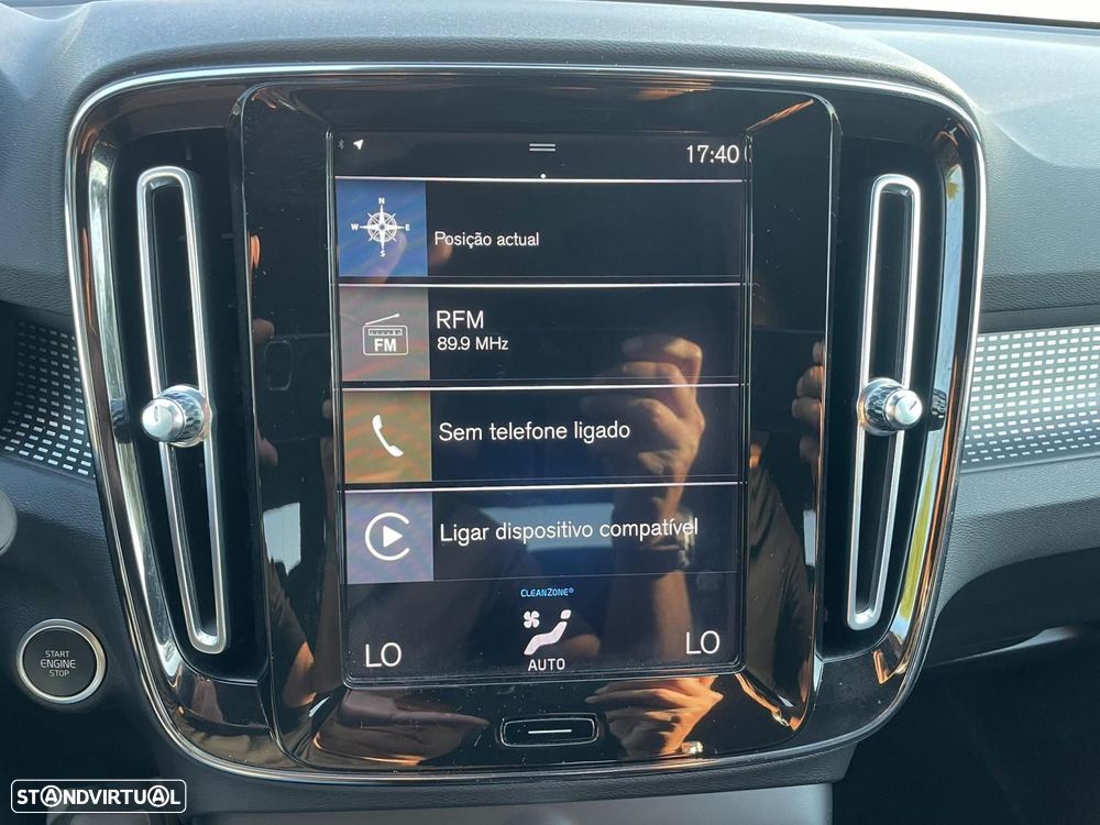 Volvo XC 40 1.5 T2 Momentum Plus - 12