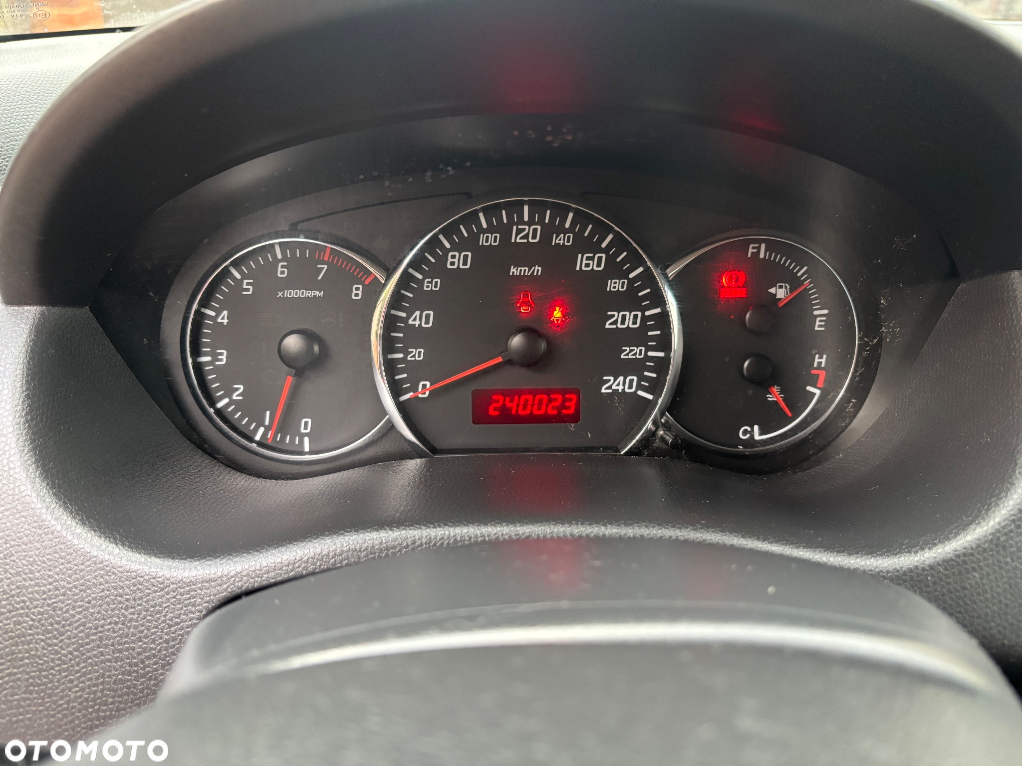 Suzuki Swift 1.6 Sport - 12