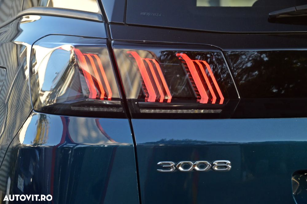 Peugeot 3008 225 e-EAT8 Allure - 17
