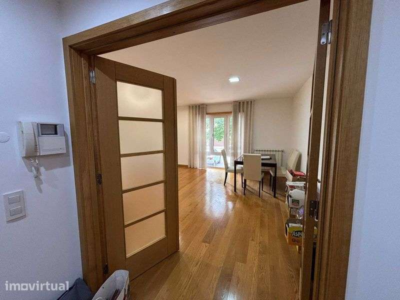 Apartamento t2 à venda na Rua Mario Cravinho, 11 - Grande imagem: 4/12