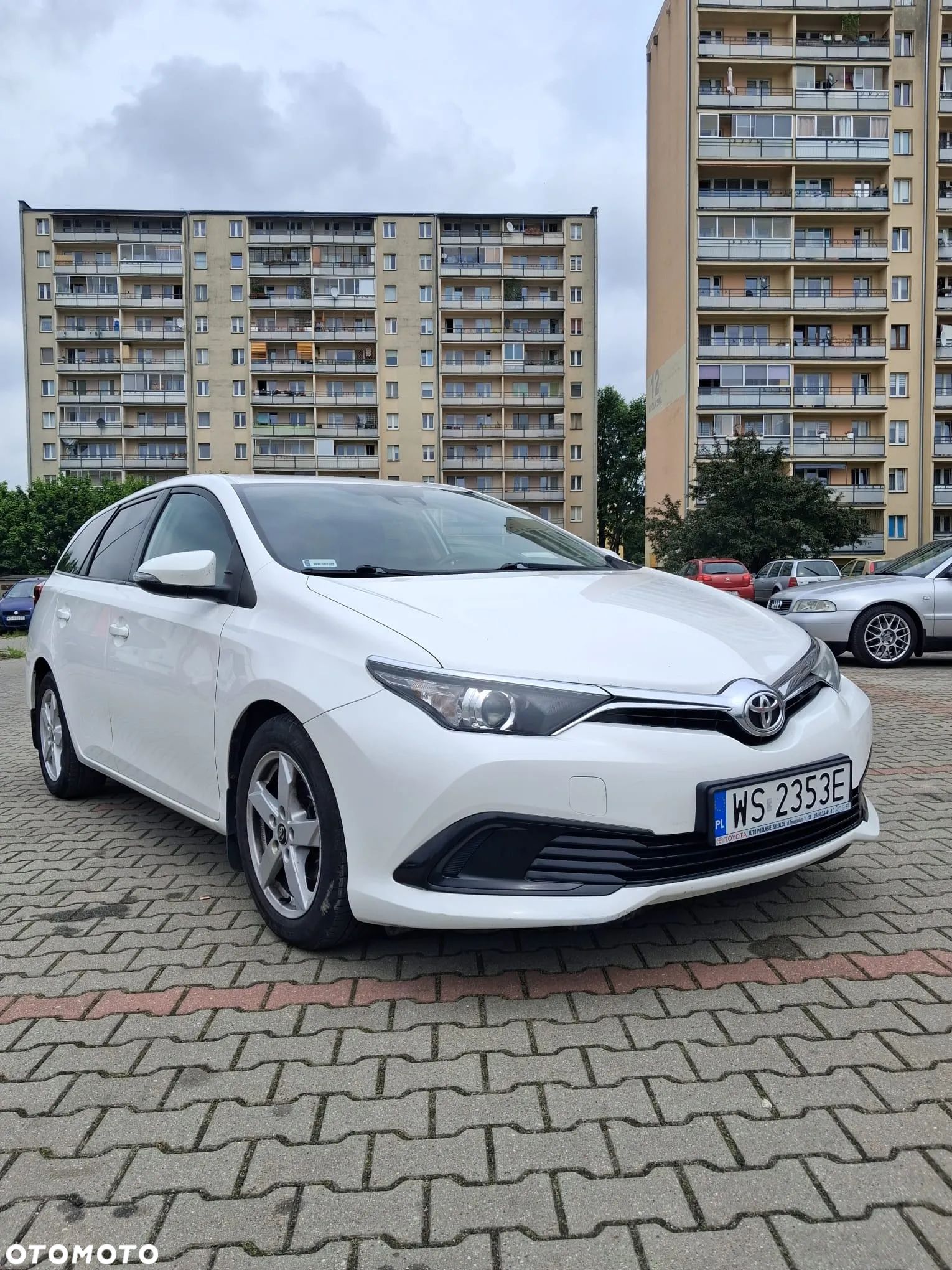 Toyota Auris - 1