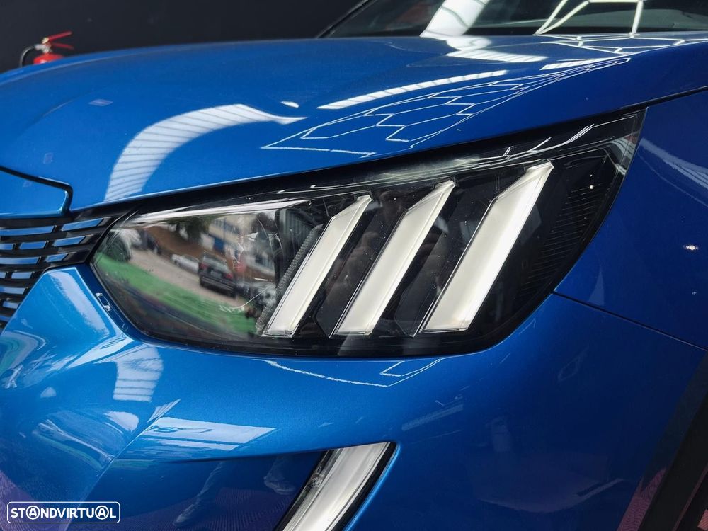 Peugeot e-2008 50 kWh GT - 8