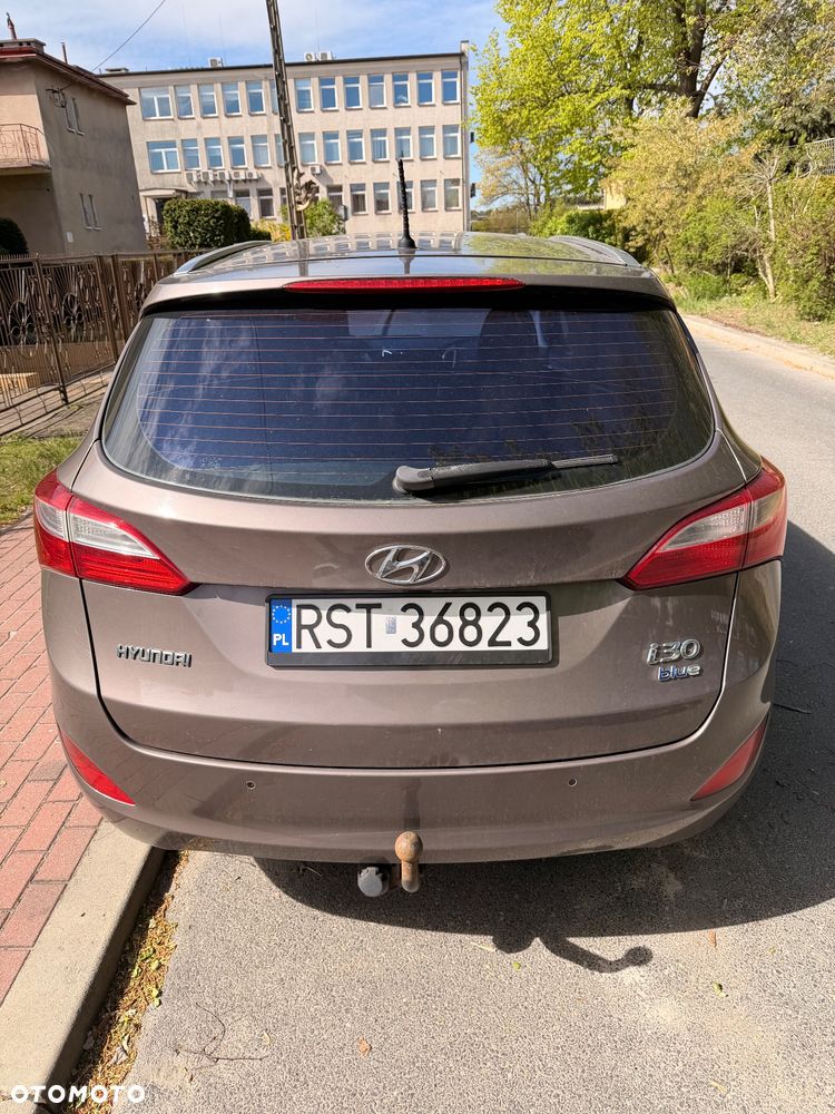 Hyundai i30 blue Kombi 1.6 CRDi Style - 6