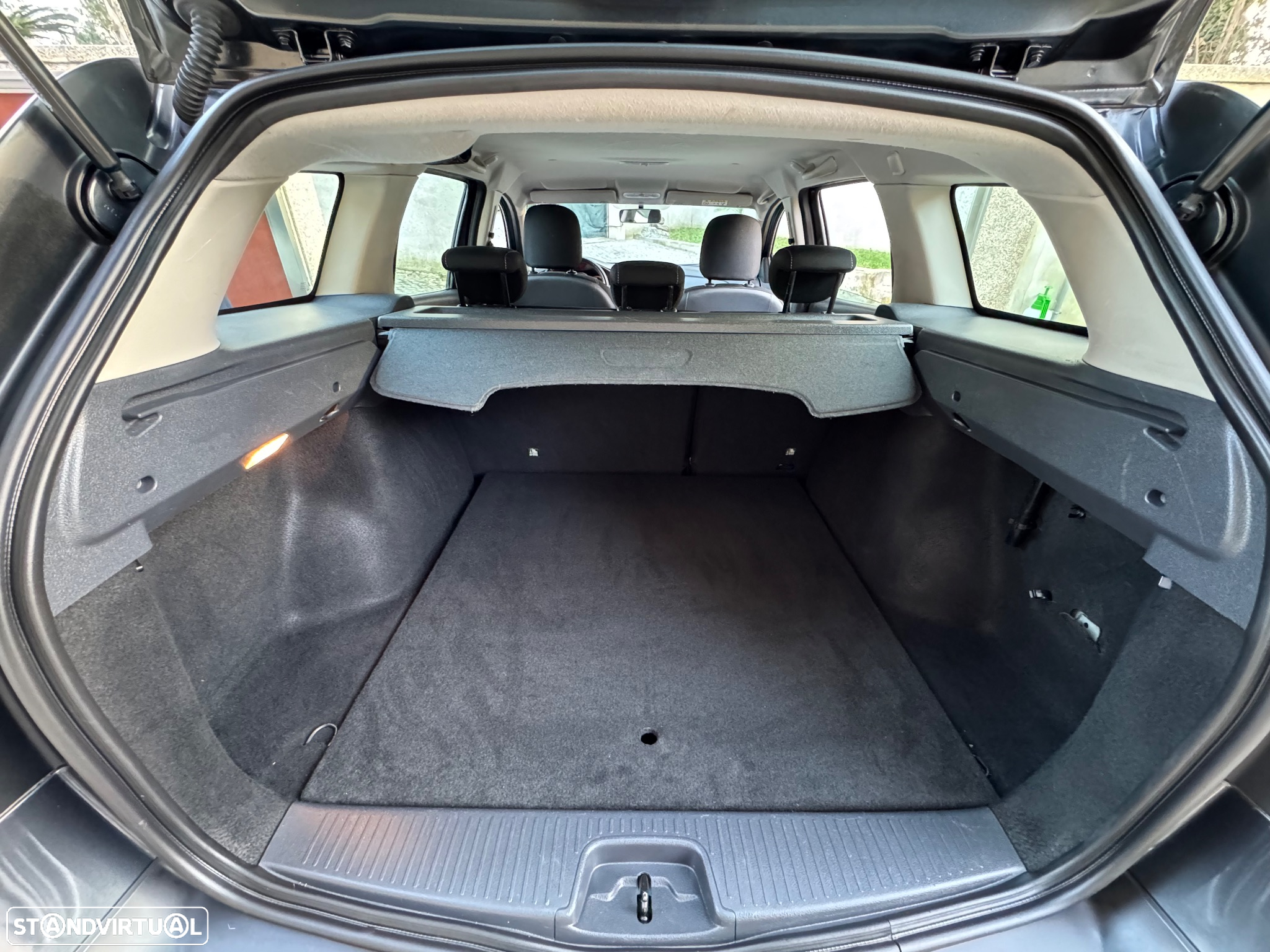 Dacia Logan MCV 0.9 TCe Stepway - 22