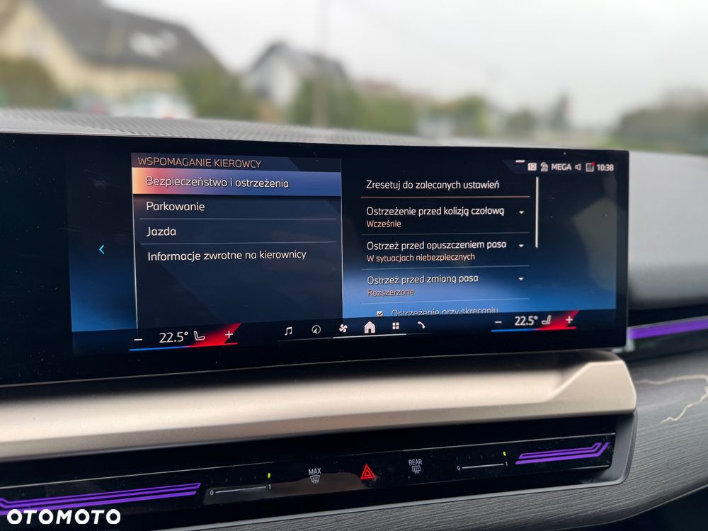 BMW Seria 5 520d - 38