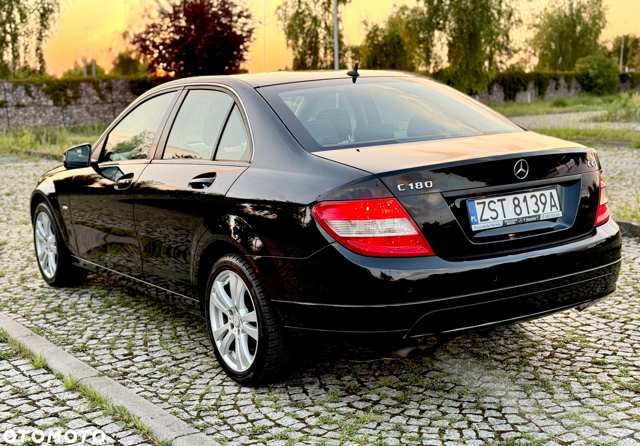 Mercedes-Benz Klasa C 180 T CGI Automatik BlueEFFICIENCY Avantgarde - 6