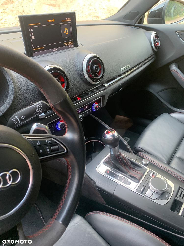 Audi RS3 Sportback S tronic - 9