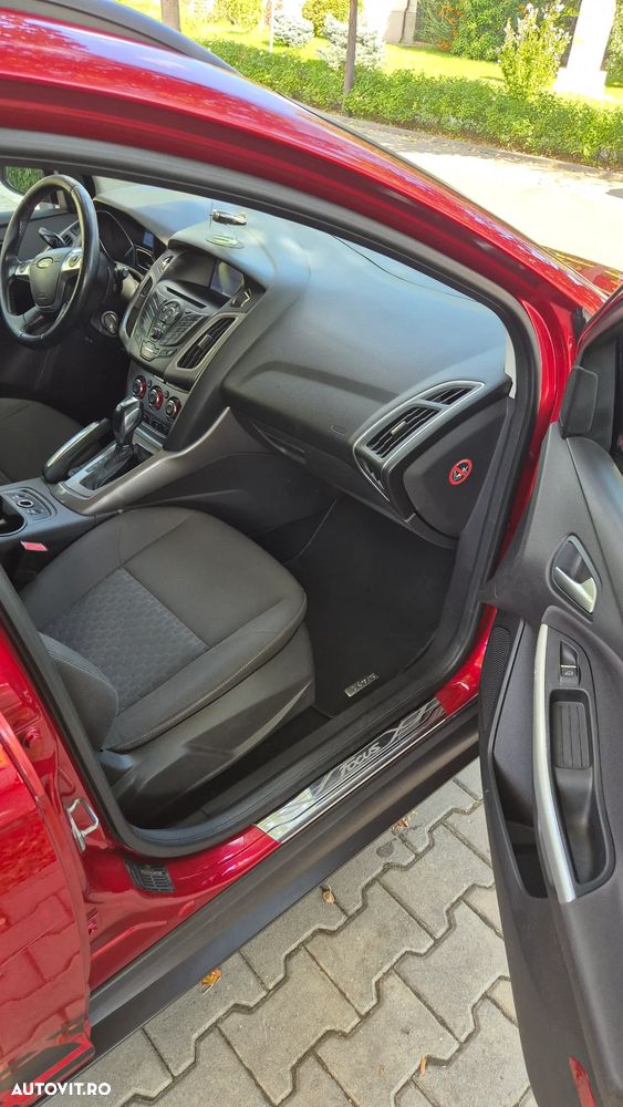 Ford Focus 2.0 TDCi DPF Powershift Titanium - 39