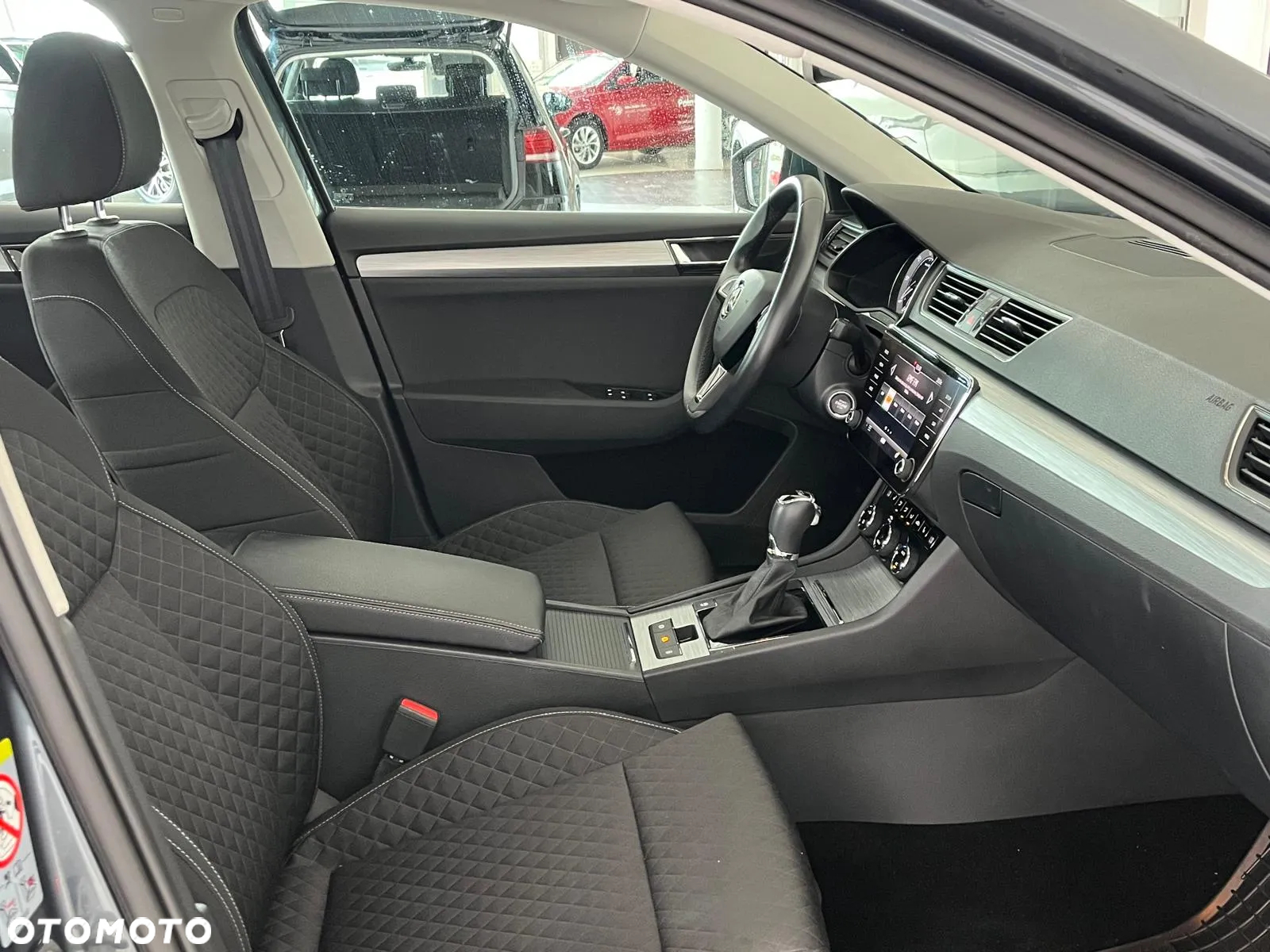 Skoda Superb 2.0 TDI SCR Ambition DSG - 22