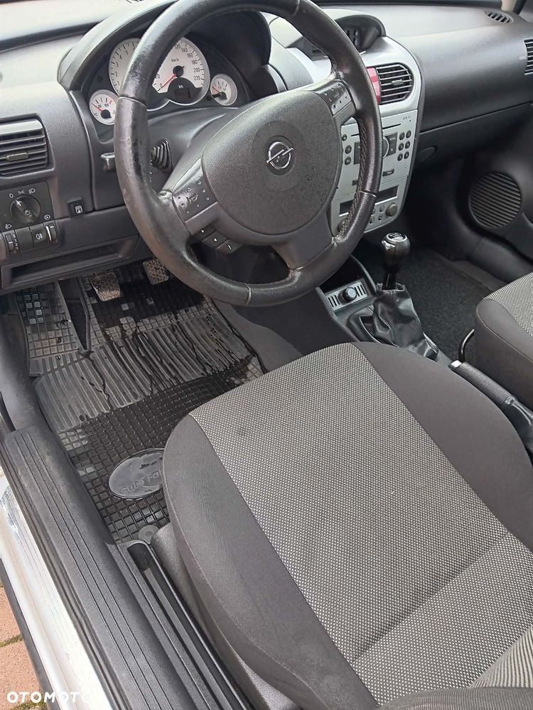 Opel Corsa - 12