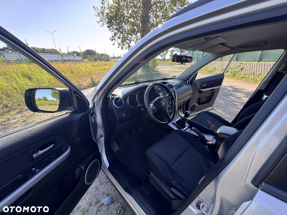 Suzuki Grand Vitara - 5