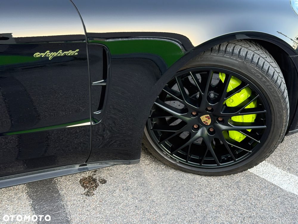 Porsche Panamera Turbo S - 8
