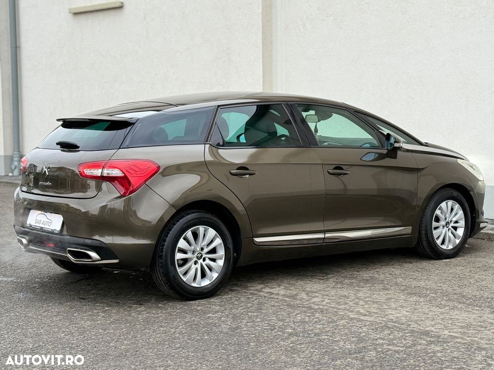 Citroën DS5 e-HDi 115 EGS6 Chic - 21